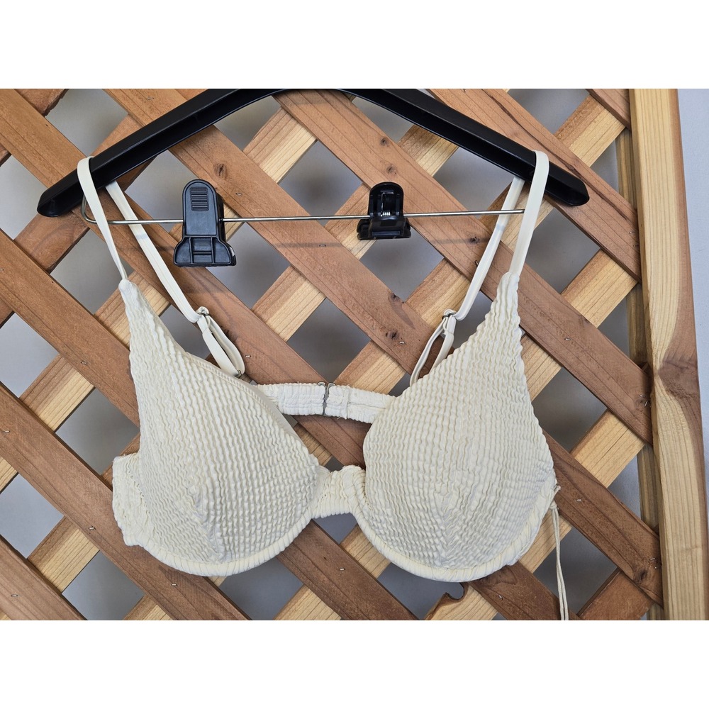 Quiksilver Tanner Bikini Top Womens Medium Seashell Smocked UPF 50+ - NEW